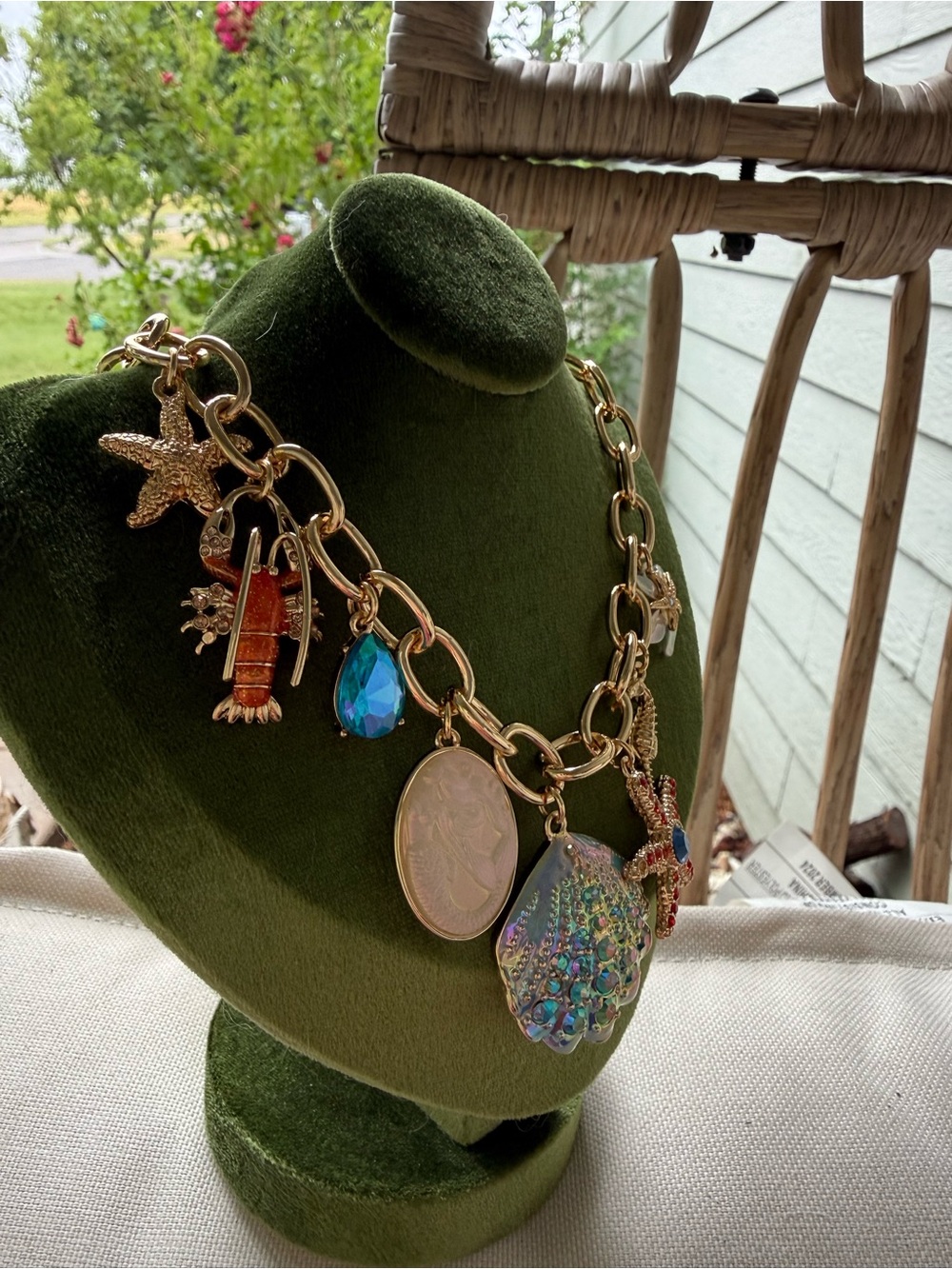 Betsy Johnson Gold Sea Life Charm Necklace w/ Iridescent Shell and Red Starfish - Picture 5 of 10